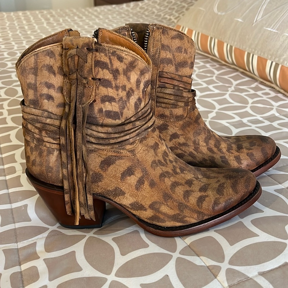 Luchesse boots